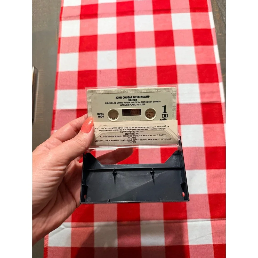 John‎ Mellencamp uh-huh cassette